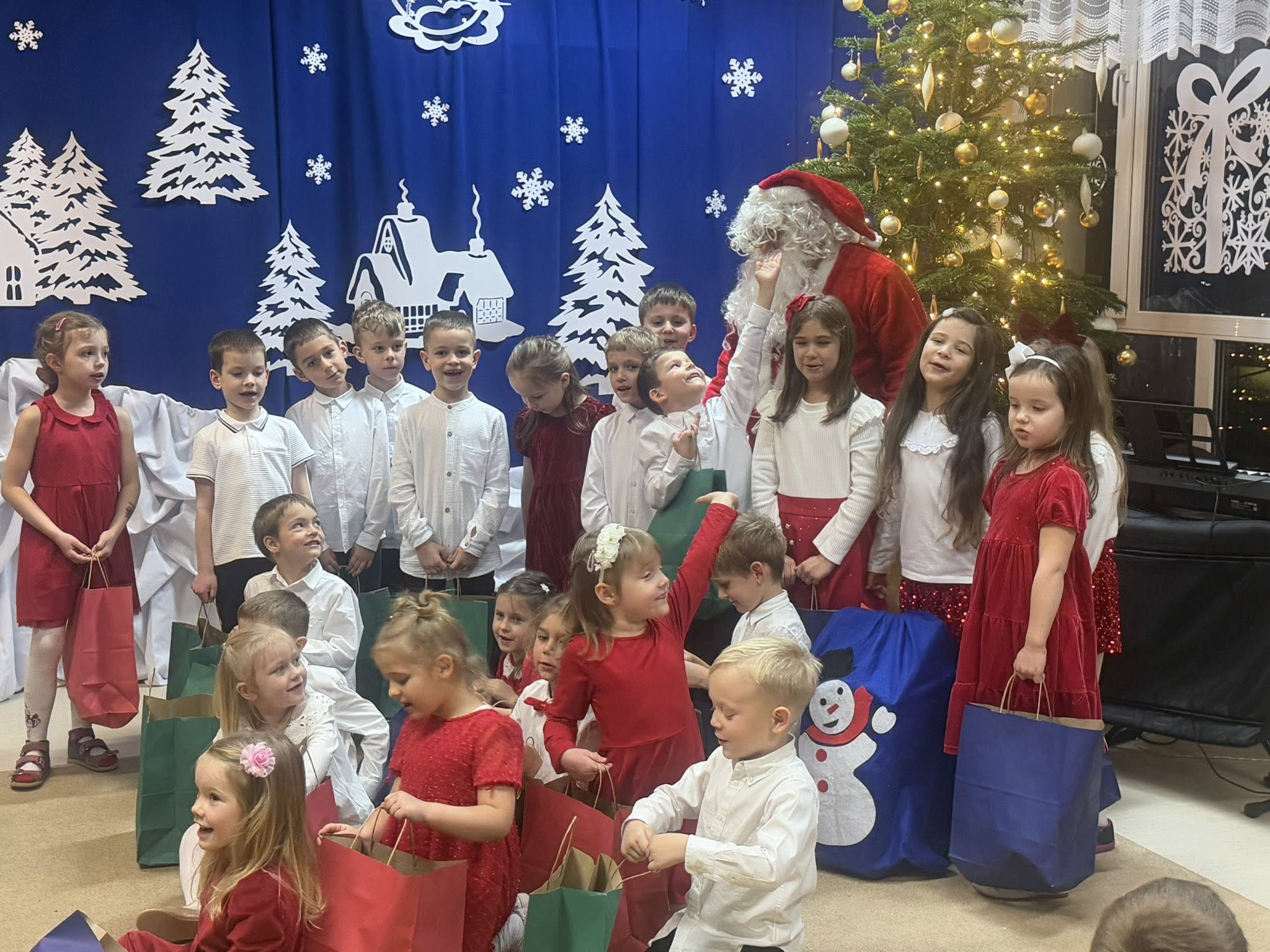 choinka7.jpg (408 KB)