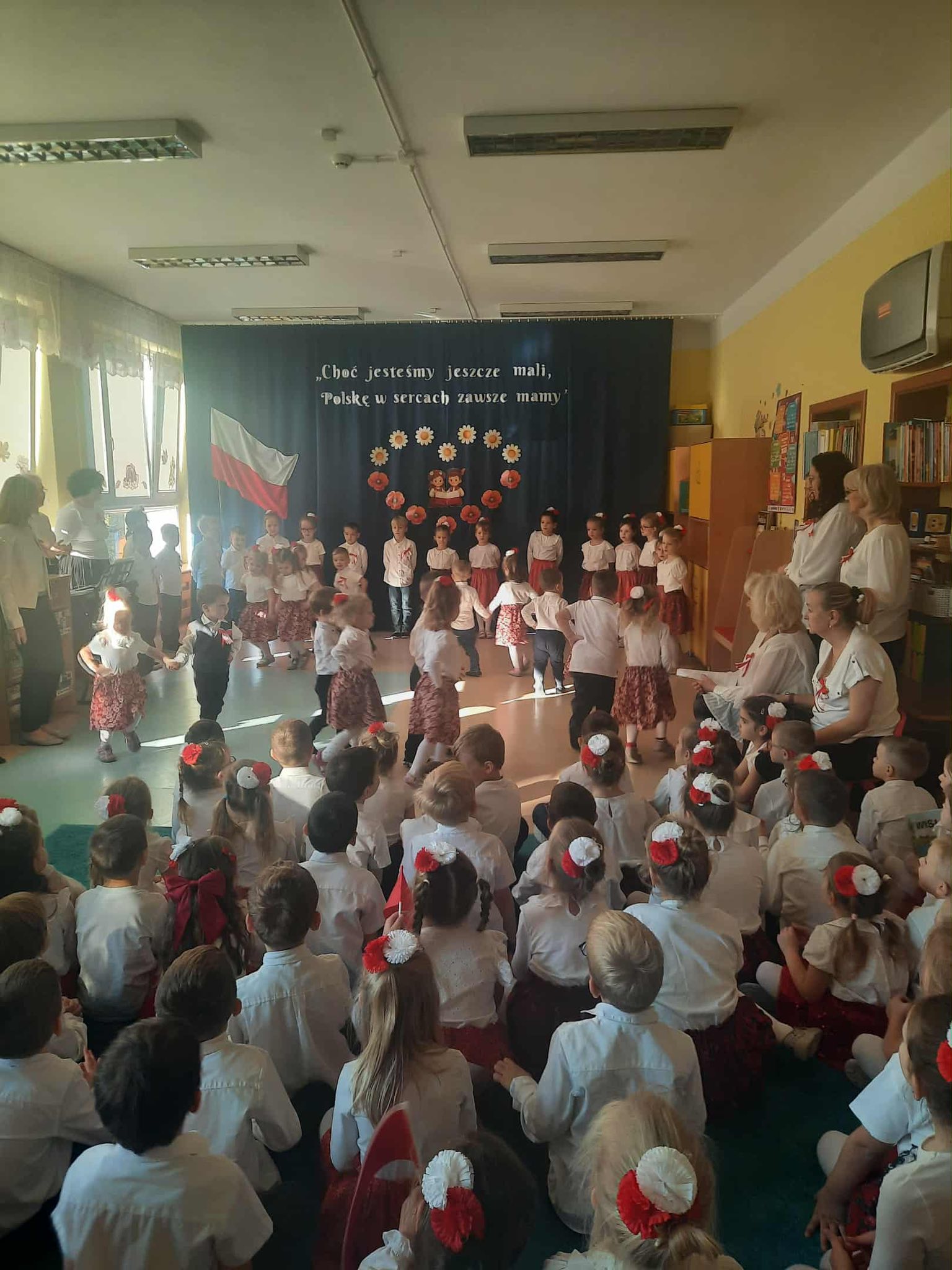 niepod6.jpg (347 KB)